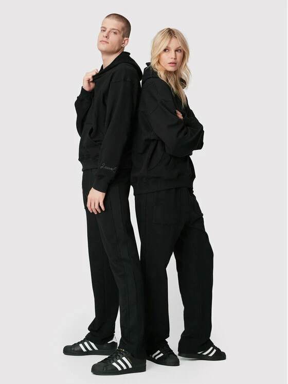 Καλύτερες κριτικές για 💯 Παντελόνια Φόρμας Παντελόνι φόρμας Unisex 2005 X Leeves „Panel” Μαύρο Relaxed Fit 😍 4 Καλύτερες κριτικές για 💯 Παντελόνια Φόρμας Παντελόνι φόρμας Unisex 2005 X Leeves „Panel” Μαύρο Relaxed Fit 😍 - Image 2