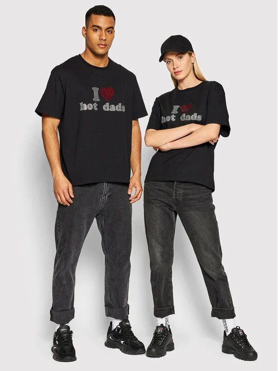 Καλύτερη πώληση 🎁 2005 Γυναίκες T-shirts T-Shirt Unisex Hot Dads Μαύρο Regular Fit 👏 3 Καλύτερη πώληση 🎁 2005 Γυναίκες T-shirts T-Shirt Unisex Hot Dads Μαύρο Regular Fit 👏