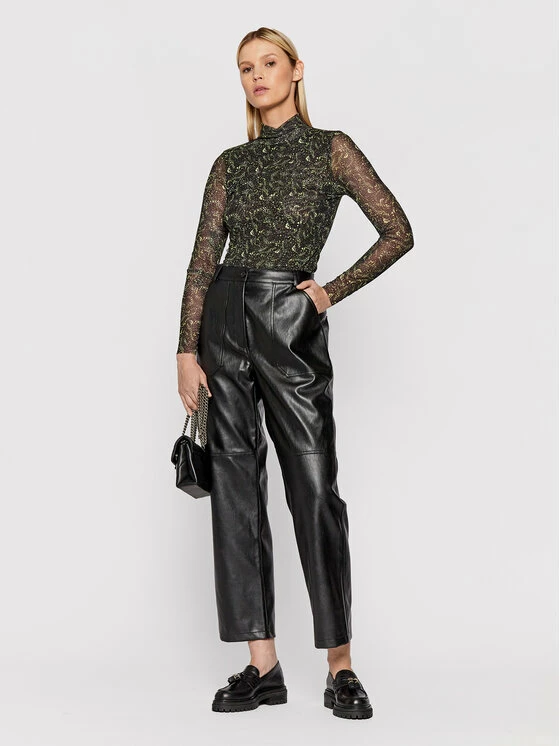 Καλύτερες κριτικές για 😉 Ted Baker Γυναίκες Μπλουζάκια Μπλουζάκι Teeana 255002 Μαύρο Slim Fit ❤️ 4 Καλύτερες κριτικές για 😉 Ted Baker Γυναίκες Μπλουζάκια Μπλουζάκι Teeana 255002 Μαύρο Slim Fit ❤️ - Image 2